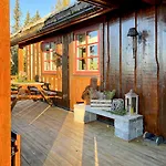 Newly Renovated By Slopes