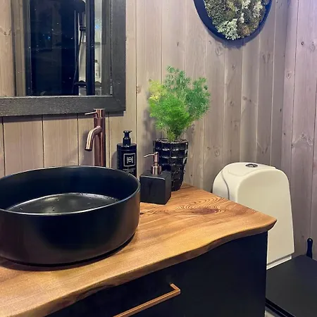 Holiday home Newly Renovated By Slopes